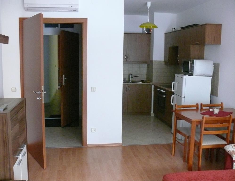 Villa Palazzo Apartments Шіофок Номер фото